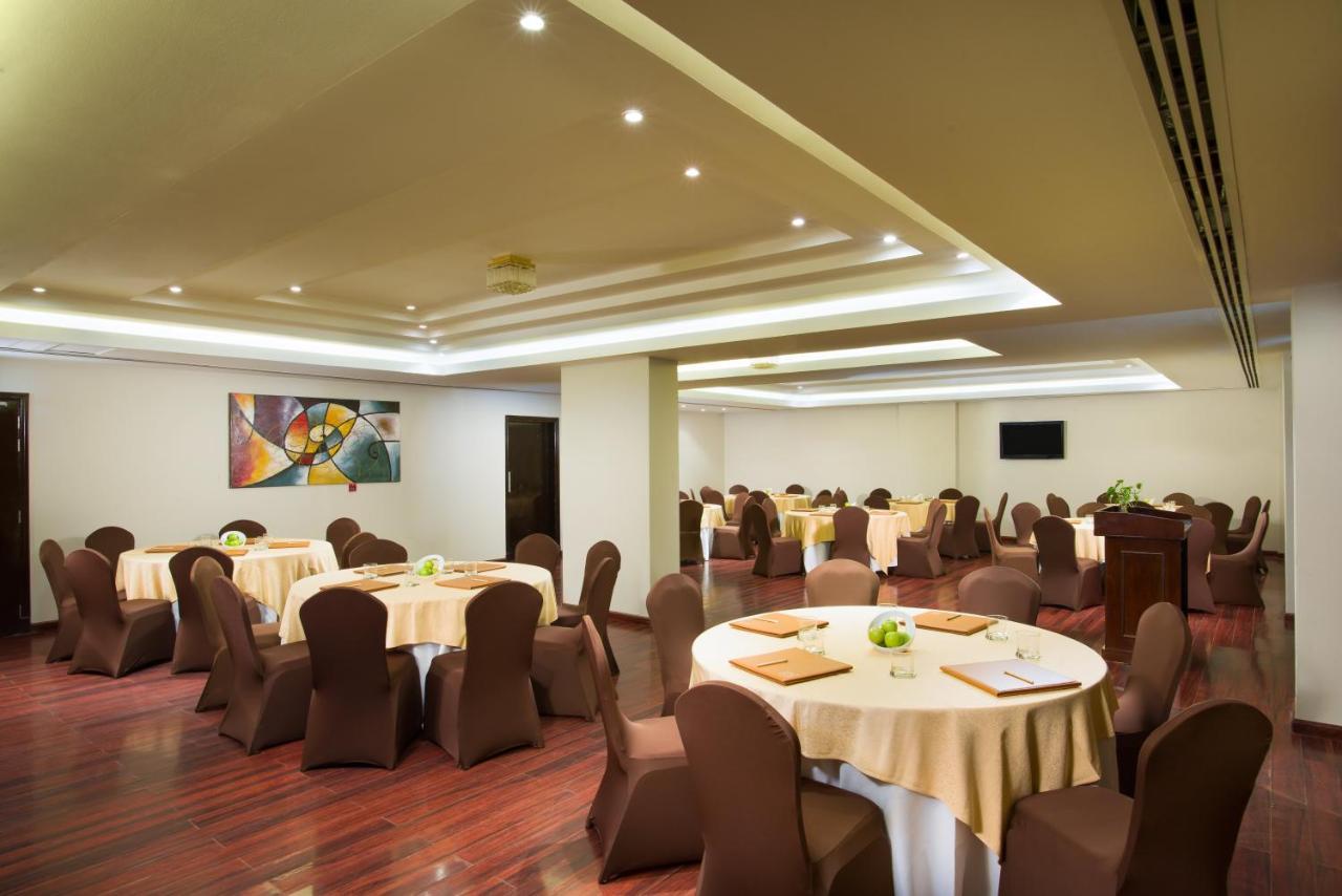 Centara Life Muscat Dunes Hotel Extérieur photo